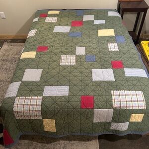 Pottery Barn Kids  | Twin Quilt Comforter